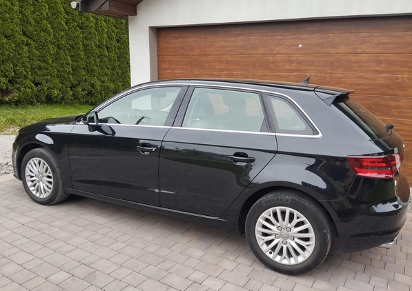 Audi A3 cena 47600 przebieg: 184000, rok produkcji 2014 z Giżycko małe 326